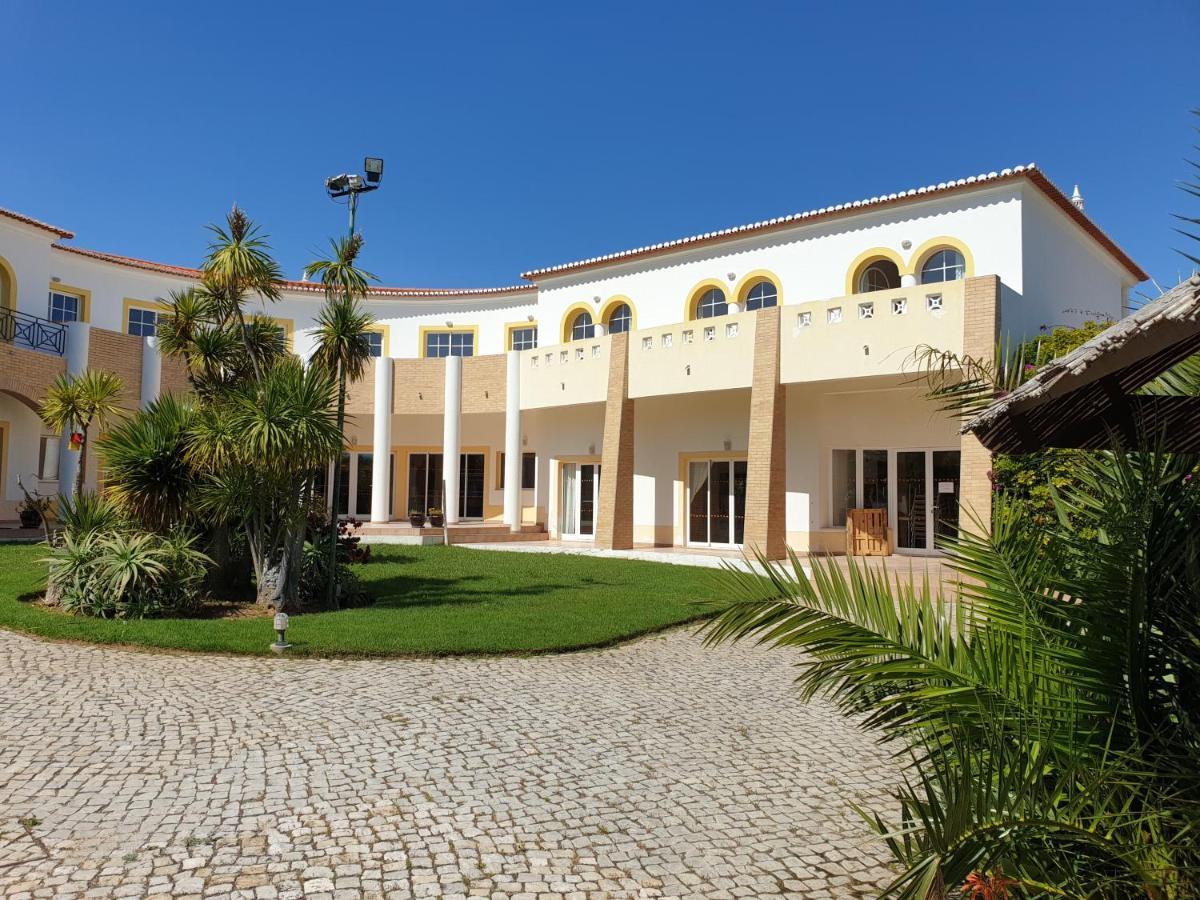Luz Bay Hotel Luaran gambar